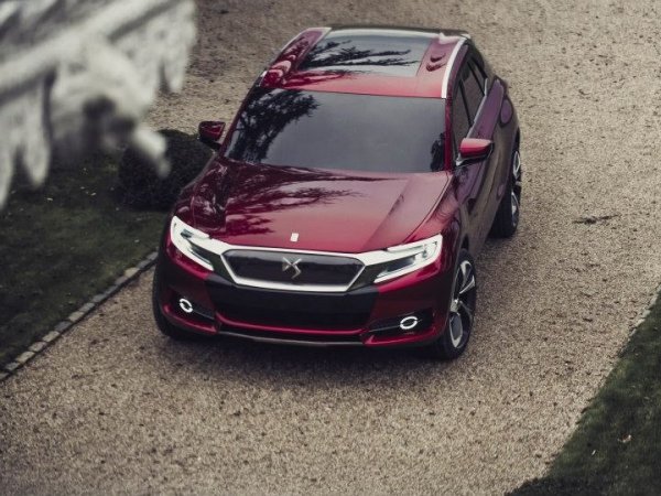 Citroen DS Wild Rubis