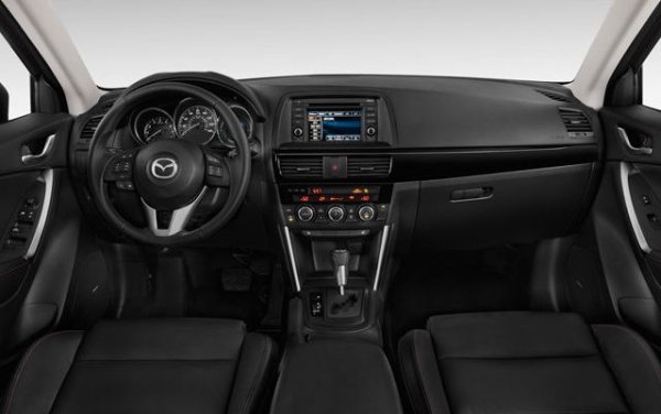 За окачването няма въпроси, управлението е отлично, оборудването е богато. Има редица крехки дребни неща, като огледалата, например. Можете да се примирите с това обаче.
Присъда: Може да се използва с всеки бензинов двигател.
