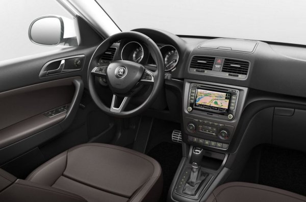 Въглеродните отлагания са присъщи на цялата линия двигатели. Ранният 1.2 TSI (105 к.с.) трябва да се избягва. На неговия фон 1.4 TSI (122 к.с.) и особено по-късната версия със 125 к.с., където ангренажната верига вече е сменена с ремък, по принцип е нормален, но... Ако решите 1.8, потърсете кола след 2016 г. - до този момент заводът е завършил дългото търсене на оптималната комбинация цилиндър-бутало.
Салонът е обмислен и удобен, отлично окачване. Има много оплаквания относно издръжливостта на боята и корозията, но има достатъчно свежи каросерии.
Присъда: Наистина ли имате нужда от Yeti със задвижване на всички колела?
