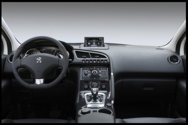 Peugeot 3008 HYbrid4 