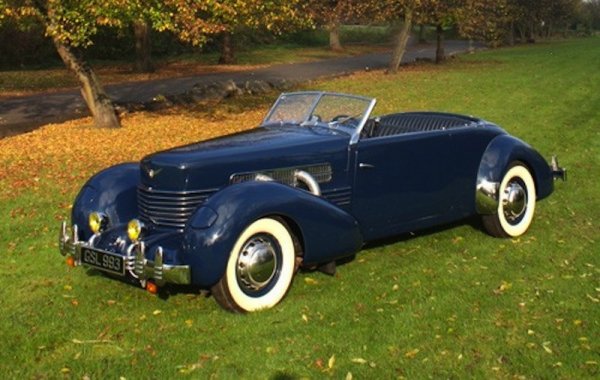 Cord 810 Phaeton на Джими Пейдж
