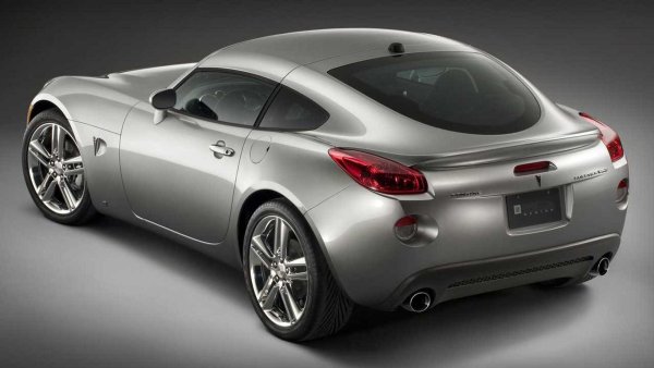 Подобно на Hummer, друга компания на General Motors, която не успя да преживее голямата финансова криза в банката Lehman Brothers, беше Pontiac - специалист в създаването на достъпни спортни автомобили. Без съмнение най-известният му модел е Trans Am Firebird, но в историята си американският производител има и още няколко забележителни автомобила.