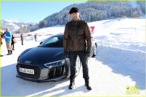 Колите на германската марка явно са сред слабостите на бившия спортист, като освен S8 той притежава още S6, с което се разделя доста бързо, а също така и суперколата Audi R Coupe. Под капака на този автомобил е разположен 5,2-литров V10 FSI, който позволява ускорение от 0 до 100 км/ч за 3,4 секунди. Купето струва 175 000 долара.
