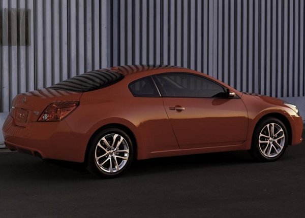 Nissan Altima Coupe