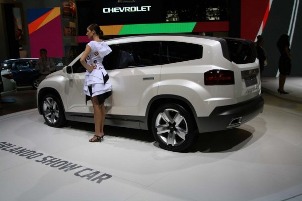 Chevrolet Orlando concept / Автомобилен салон Париж 2008