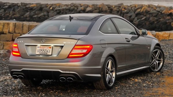 Двигател - 6,2-литров V8

Мощност - 451-480 к.с.

Въртящ момент &ndash; 600 Нм

Ускорение от 0 до 100 км/ч &ndash; 4,1 секунди