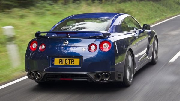 Двигател - 3,8-литров туин-турбо V6

Мощност - 480-600 к.с.

Въртящ момент &ndash; 583-633 Нм

Ускорение от 0 до 100 км/ч - 2,9 секунди