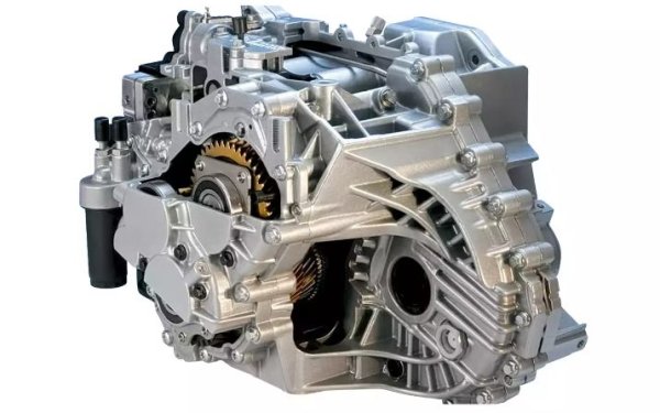 Шестстепенна роботизирана кутия 6DCT450 с два мокри съединителя се намира на автомобили с предно задвижване преди 2010 г., съчетани с двулитрови двигатели EcoBoost. За преселективна кутия тя е сравнително надеждна, като нейният ресурс е до 250 000 км.

Без смяна на маслото с филтър на всеки 45 000&ndash;50 000 км, основният ремонт ще трябва да се извърши два пъти по-скоро. Голямо количество продукти на износване, бързо натрупващи се в маслото, увреждат предимно управляващата хидравлика. Следва - маслената помпа, вилки за превключване, синхронизатори.