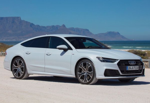 Рационализацията на гамата от Audi ефективно елиминира всички модели Spider и Coupe, включително четириврати като A7 Sportback. Произхождащ от модела A6, с промяната на поколението тази година, германският седан придоби по-спортен вид, което прави универсалното германско купе нещо като дубликат и той става излишен.