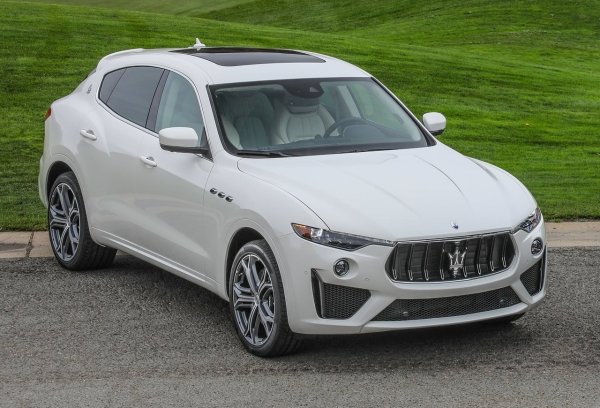 Всъдеходът Maserati, подобно на Alfa Romeo Stelvio, трудно може да се нарече млад - той се произвежда от 2016 и дори е оборудван с V-образни &bdquo;осмаци&ldquo; с турбокомпресор. Текущата гама започва с GT Ultima с хибридно пълнене, включващо 2,0-литров двигател с турбокомпресор (обща мощност от 330 к.с.). Ускорява до 100 км/ч за шест секунди и развива скорост от 245 км/ч. 