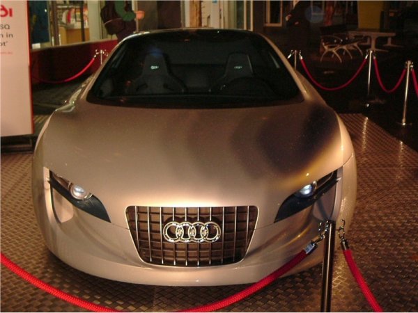 Audi RSQ от филма "Аз Роботът"
