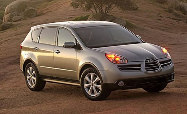 Японците твърдяха, че дизайнът на този съсирек е вдъхновен от състезателните коли на Alfa Romeo от 30-те години. Необяснимо, но италианците все още не са ги дали под съд заради това. 
