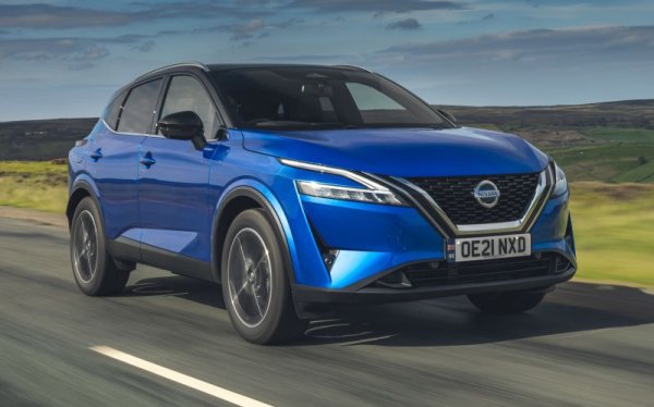 На Острова засега си държат на местното производство, давайки първото място на произвеждания в Съндърланд Qashqai. Тук Model Y засега успява да стигне само до четвъртата позиция. С най-голям ръст спрямо миналата година са VW T-Roc (211%) и Nissan Juke (103%). 

1. Nissan Qashqai - 11,073
2. Nissan Juke - 10,875
3. Opel Corsa - 10,831
4. Tesla Model Y - 9,953
5. Kia Sportage - 9,559
6. Ford Puma - 9,558