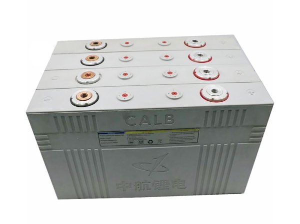 Още една китайска компания, основана през 2007 година. Абревиатурата остана от времето, когато тя се наричаше China Aviation Lithium Battery, но миналата година името бе сменено, за да отразява по-точно основния фокус. Компанията разполага със собствен изследователски институт в областта на батериите, и с шест завода в градовете Чънджоу, Луоян, Сямен, Вухан, Ченду и Хефей. Наскоро CALB обяви планове да разшири производствения си капацитет до 300 гигаватчаса през 2025 година. 

