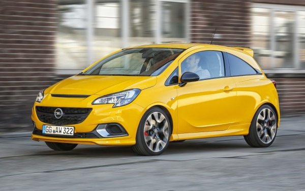 Двете марки доста си приличат: те са базирани преобладаващо в Германия, и двете бяха водещи на европейския пазар доскоро, и двете загубиха доста пазарен дял в последните години. Другото, което ги обединява, е идентичната цена на поддръжка и оценка на купувачите. 
Удовлетвореност на клиентите: 72/100
