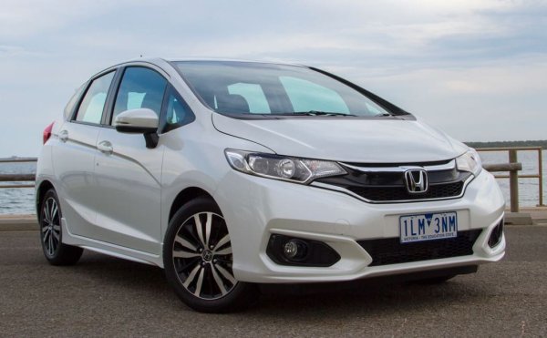 Като цяло японските марки винаги са били малко по-скъпи за поддръжка от европейските - отчасти резултат на фирмена политика, отчасти и на налаганите им вносни мита в ЕС (макар че те постепенно отпадат в последните години). Удовлетвореност на клиентите: 77/100
