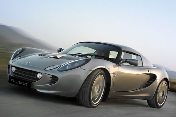 Lotus Elise, 1.8 литров четирицилиндров мотор от Toyota, 190 к.с., от около 42 000 евро