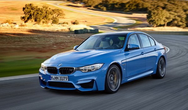 Така F30 М3 остава само като седан с четири врати, който технически е изключително близък до купето М4.