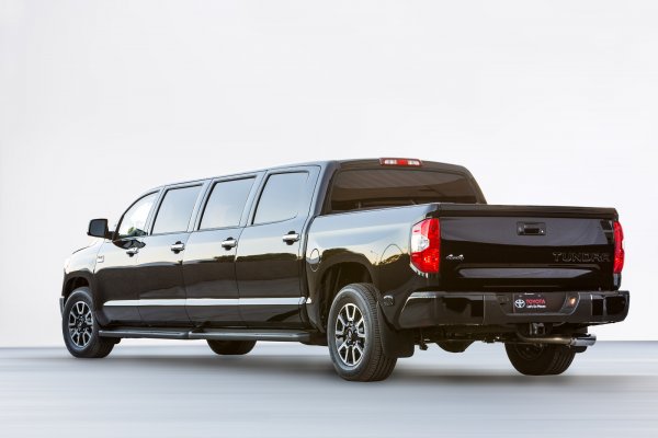 Toyota Tundrasine - удължена версия на Toyota Tundra