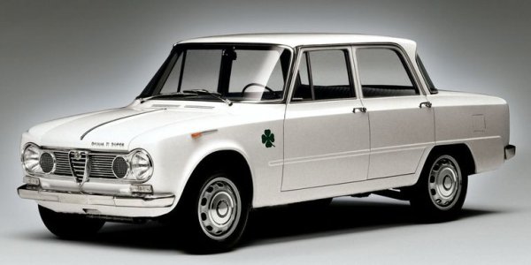 Един от първите истински спортни седани в историята. Оригиналната Guilia съчетава фантастичния twin-cam двигател на Alfa с шасито на купето GT. Най-добрата версия е 1600 TI Super, но и цените й отдавна вече не са "народни". Все още обаче може да се намерят прилични бройки от версиите с по-малък двигател. 
