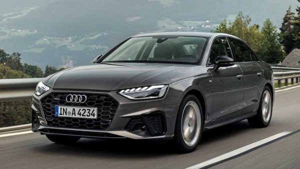 Audi A4 е един от най-яростните съперници на C-Class, най-малкото по отношение на продажбите. Последното поколение бе представено през 2015 година, а през 2019 мина през сериозна модернизация. Както и съперника от Щутгарт, дългият 4,76 м А4 се предлага и в комби версия, наречена Avant.

Бензиновите двигатели са с варианти на мощността между 150 и 265 конски сили, а дизелите - от 136 до 341 к.с. Наличен е вариант, задвижван с природен газ, а върхова за модела е спортната комби-версия RS 4 Avant.