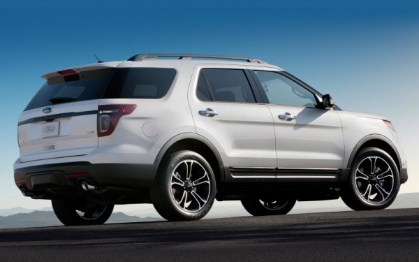 Ford Explorer Sport