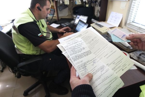 Член 189, (6) В 7-дневен срок от получаването на електронния фиш може да се направи писмено възражение пред директора на съответната структура на Министерството на вътрешните работи. Директорът разглежда възражението и преценява доказателствата в 7-дневен срок от постъпването му
