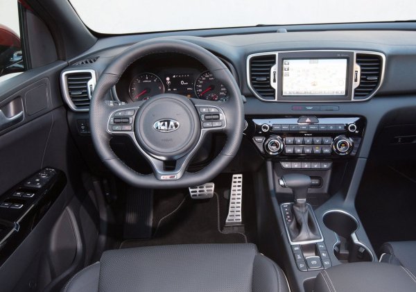 Шестстепенната ръчна M6CF4 и автоматичната A6MF1/A6MF2 са доказани във времето и издържат дълго време. Осемстепенният автоматик A8LF2, комбиниран с дизелов двигател, е нова разработка,  така че още е рано за крайни оценки. Той имаше проблеми с преобразователя на въртящия момент, който при част от автомобилите беше смен по гаранция. 

Роботизираната 7DCT не е лоша, но е склонна към прегряване и не работи много добре със съединителя, намалявайки ресурса му. И общият ресурс от 200 хиляди км не е много голям, така че трябва да се внимава.