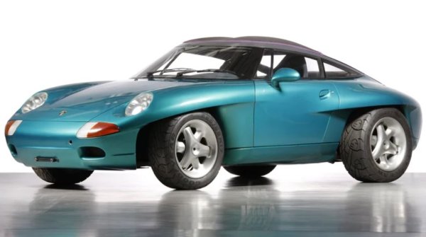 Представен на автомобилното изложение във Франкфурт през 1989 г., Porsche Panamericana носи зашеметяващ нов дизайн, който разчита на отличителните белези на 911 и ги смесва, за да създаде нещо много различно от всяко Porsche преди него.
На пръв поглед може да е лесно да го заклеймите като просто упражнение за стилизиране, предназначено единствено за автомобилно изложение. 

Въпреки това Panamericana всъщност е напълно функционален уникален автомобил, който е представен на председателя на компанията Фердинанд &bdquo;Фери&ldquo; Порше като подарък за 80-ия му рожден ден. Колата е оборудвана с 3,6-литров шестцилиндров двигател с мощност 250 конски сили и уникален мек покрив, който може да се отваря с цип.

Въпреки че Panamericana е предназначена само за еднократна употреба, стилистичните влияния от колата могат да се видят в няколко по-късни производствени модела на Porsche. Например, дизайнът на покрива на 911 Targa е силно повлиян от Panamericana, а Boxster също черпи дизайнерско вдъхновение от колата.
