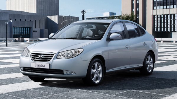 Надеждност – подценявана от мнозина.

Пробег преди основен ремонт - 250 000+ км

Плюсове - лесен за поддръжка, удобен и икономичен автомобил. Атмосферните двигатели 1.6-2.0L имат някои слабости, но като цяло се представят добре.
