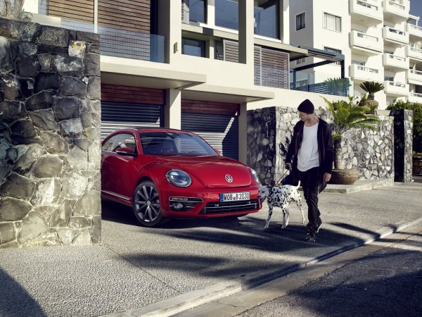 Обновените VW Beetle и Beetle Cabriolet