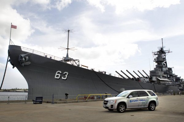 Водородни джипки Chevrolet Equinox за американската армия