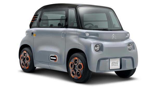 Малките коли са идеални за града, особено, ако не са скъпи и са изцяло електрически, като по този начин премахват разходите за бензин. Citroen Ami успя бързо да намери пък към сърцата на шофьорите със своите размери и атрактивна цена (абонаментът е 30 евро на месец).