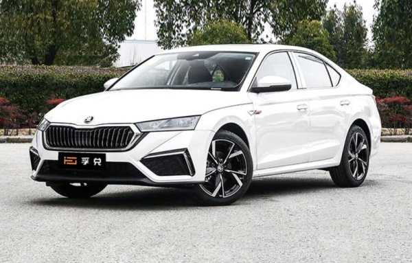 Спрямо 2023: 198% ръст

Octavia бе големият хит в продажбите на Skoda през 2023, след като заводите най-сетне наваксаха изоставането покрай кризата за чипове. Сега обаче други модели на чехите се откъсват напред. Тук са включени и 3 броя Octavia RS. 
