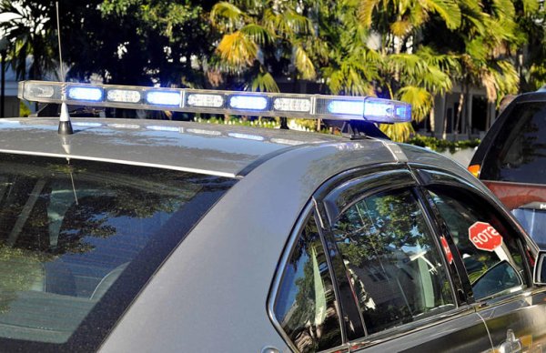 Подобно на злополуките, ако откриете, че получавате повече глоби за нарушения на пътя – дори и незначителни, може би е време да спрете да шофирате. Една-две глоби не означава, че непременно трябва да се откажете, на ако те зачестят, означава, че вече се превръщате в опасност. 

Подобно на инцидентите, за които вече стана дума, това също води до увеличение на разходите ви, а и се отразя на стойността на застрахователната полица.