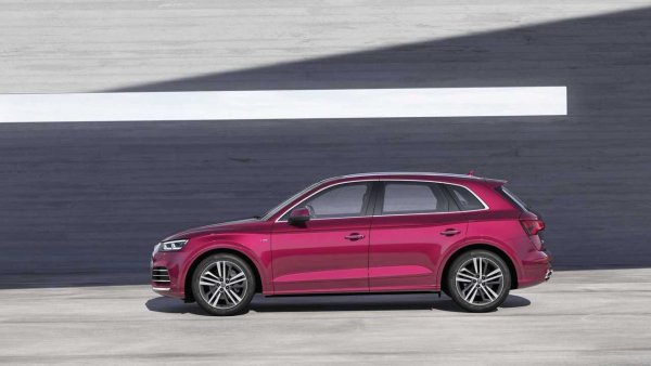 Кросоувърите са обожавани по цял свят и Китай не е изключение от тенденцията. Но до появата през 2018 година на Audi Q5 с приставка L, капризните клиенти на най-големия пазар трябваше да се задоволяват само с "обикновени международни модели". Но предложението на германците промени играта.

Благодарение на удължената с 88 мм колесна база (до 2907 мм) средноразмерният SUV от Инголщад успя да изпревари по-стария Porsche Cayenne (2895 мм между осите). В актива на всички версии на подобните Q-модели e трансмисията Quattro Ultra, която задвижва и задните колела, с помощта на двойка съединители.