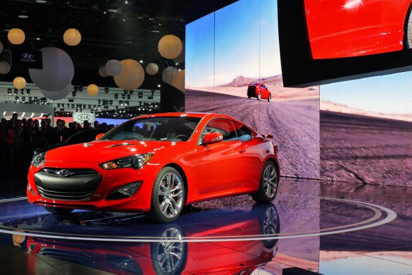 Детройт 2012 - Hyundai Genesis Coupe