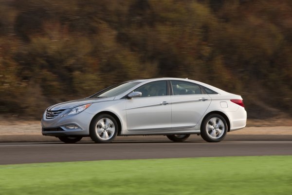 Hyundai Sonata 2011
