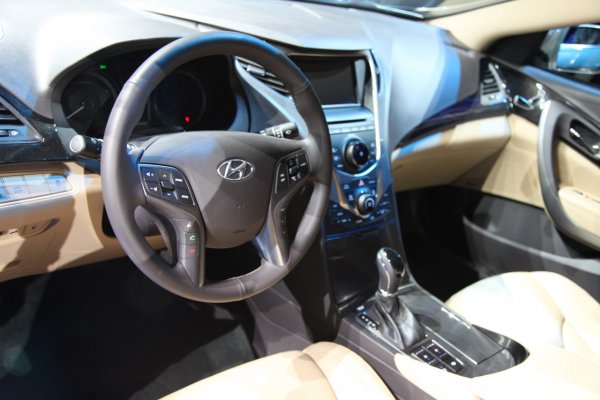 Лос Анджелис 2011 - Hyundai Azera