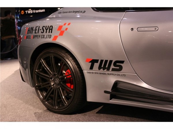 Доработен Aston Martin DB9 от TWS / Токио 2009