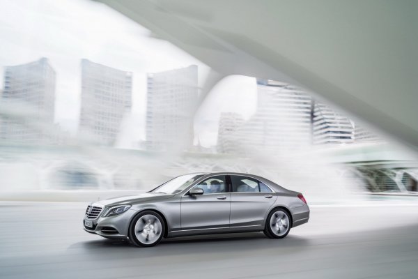 Новият Mercedes-Benz S-Class (W222)