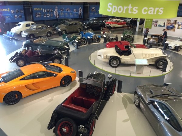 Най-голямата колекция от британски автомобили в света е изложена в музея в градчето Гейдън, графство Уорикшър, северозападно от Лондон. Многократно е преустройван и модернизиран. Последната реконструкция се състоя през 2016 г., когато в двуетажния Колекторен център бяха събрани 250 автомобила - резервният фонд на музея.

Музеят е основан през 1975 г. и първите марки в него са Austin, Jaguar, Morris, MG, Riley, Rover и др. Оттогава колекцията непрекъснато нараства и сега съдържа над 300 редки и уникални коли. Въпреки че Британският автомобилен музей е включен в списъка на изключителните културни колекции на Обединеното кралство, експонати понякога се продават на търг.
