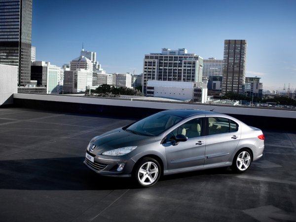 Peugeot 408
