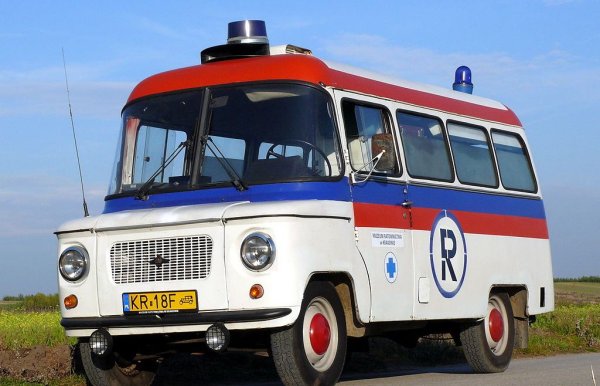 През 1968 обаче са показани прототипите на изцяло ново поколение - Nisa М521 и М522, с осъвременен дизайн и с преработен от поляците двигател, който вече развива 70 конски сили. 70-те години са златната ера на модела, като през 1978 са произведени рекордните 18200 бройки. Над две трети от цялото производство е за износ - не само към България, Унгария и СССР, но и към по-екзотични дестинации като Куба, Виетнам, Турция, Гана, Лаос, и дори към Западна Германия. 
