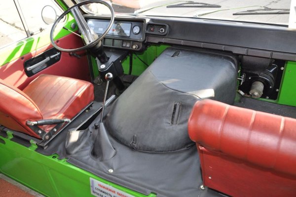 През 1975 дизайнът е осъвременен и така се ражда RAF-2203, познатата ни "Латвия". Окачването е от Волга ГАЗ-24, както и 2.45-литровият двигател с 95 конски сили; спирачките и светлините идват от Москвич 412, колелата са от по-старата Волга ГАЗ-21. 
От днешна гледна точка бихте го намерили за недодялан - но за времето си и за съветския пазар този микробус предлага необикновен комфорт. Успехът му е огромен, фабриката се разширява на два пъти, започва износ за България и други "братски" страни. Специални версии на "Латвия" са превозвачи на Олимпийските игри в Москва през 1980, разработена е даже електрическа версия. 
