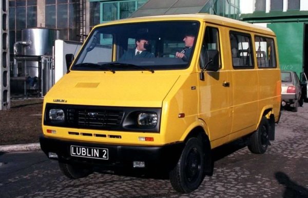 В крайна сметка производството продължи цели четири десетилетия, чак до 1998. През 1993 компанията по-съвременен наследник - Lublin 33 (на снимката), но успоредно продължи да прави и добрия стар Zuk като нискобюджетна алтернатива. След това фабриката бе откупена от Daewoo, след банкрута на корейците се озова в английски ръце и накрая със собствени сили се опита да продължи производството на армейския офроудър Honker Tarpan. Но и това приключи през 2016. 
Колкото до Zuk, от него бяха произведени около 587,000 бройки - без да броим лицензната сглобка в Египет под марката Eltramco Ramzes. 
