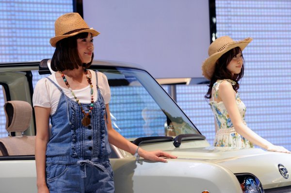 Момичетата на автосалон Токио 2009