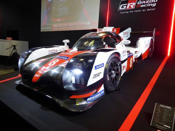 Себастиен Буеми, Фернандо Алонсо, Кадзуки Накаджима
Автомобил: Toyota TS050 Hybrid
