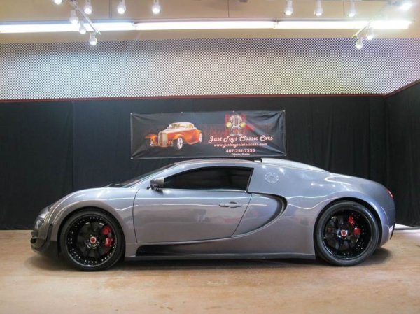 Реплика на Bugatti Veyron, базирана на Mercury Cougar