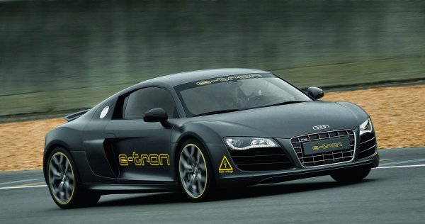 Audi R8 e-tron няма да се произвежда